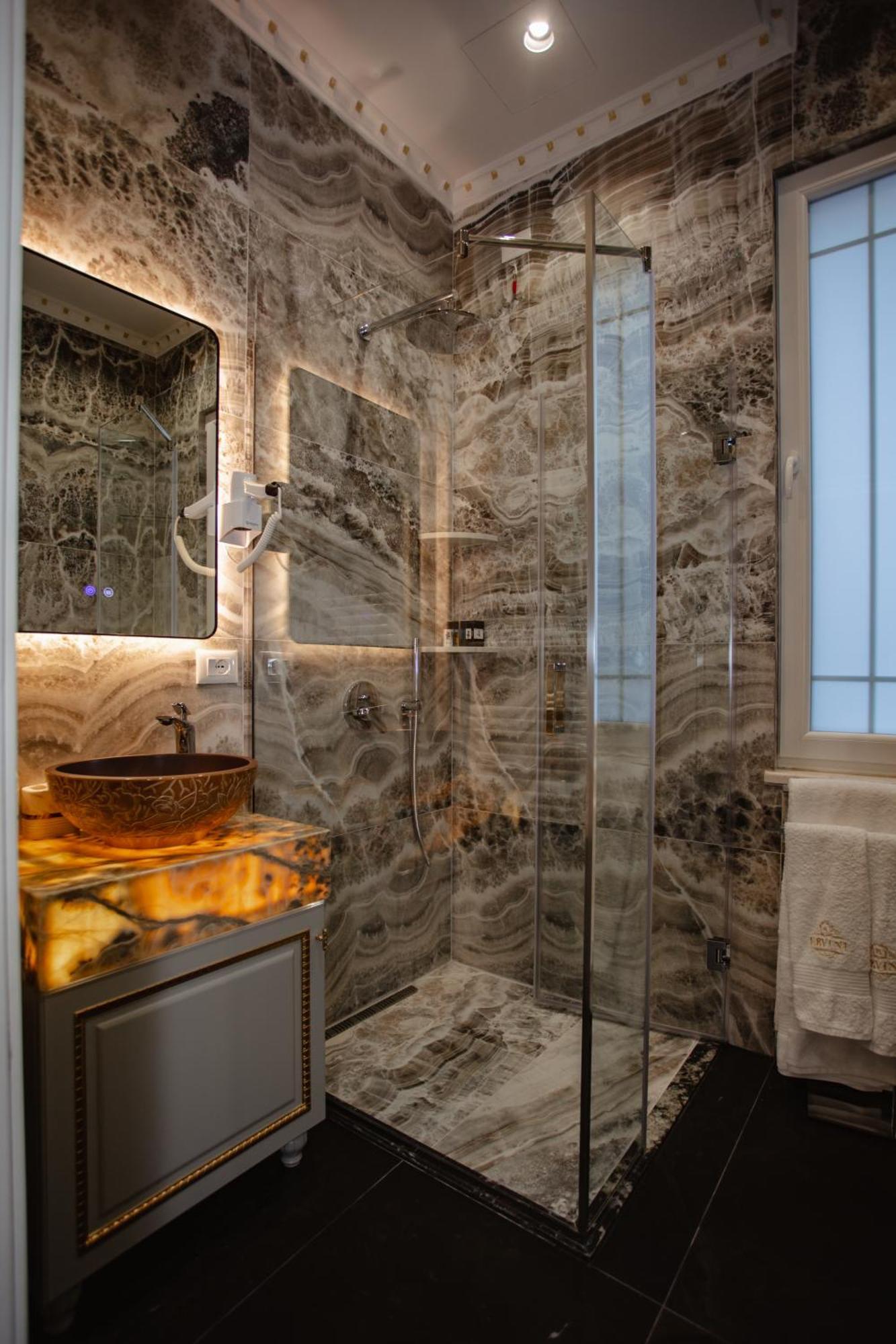 Ervini Boutique Hotel Shkoder Ngoại thất bức ảnh