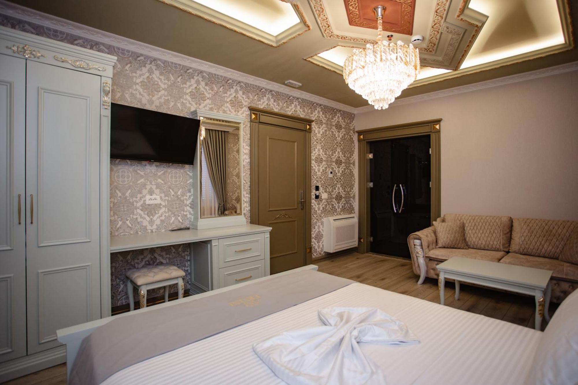 Ervini Boutique Hotel Shkoder Ngoại thất bức ảnh