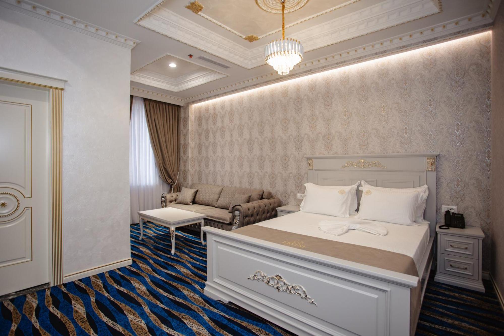 Ervini Boutique Hotel Shkoder Ngoại thất bức ảnh