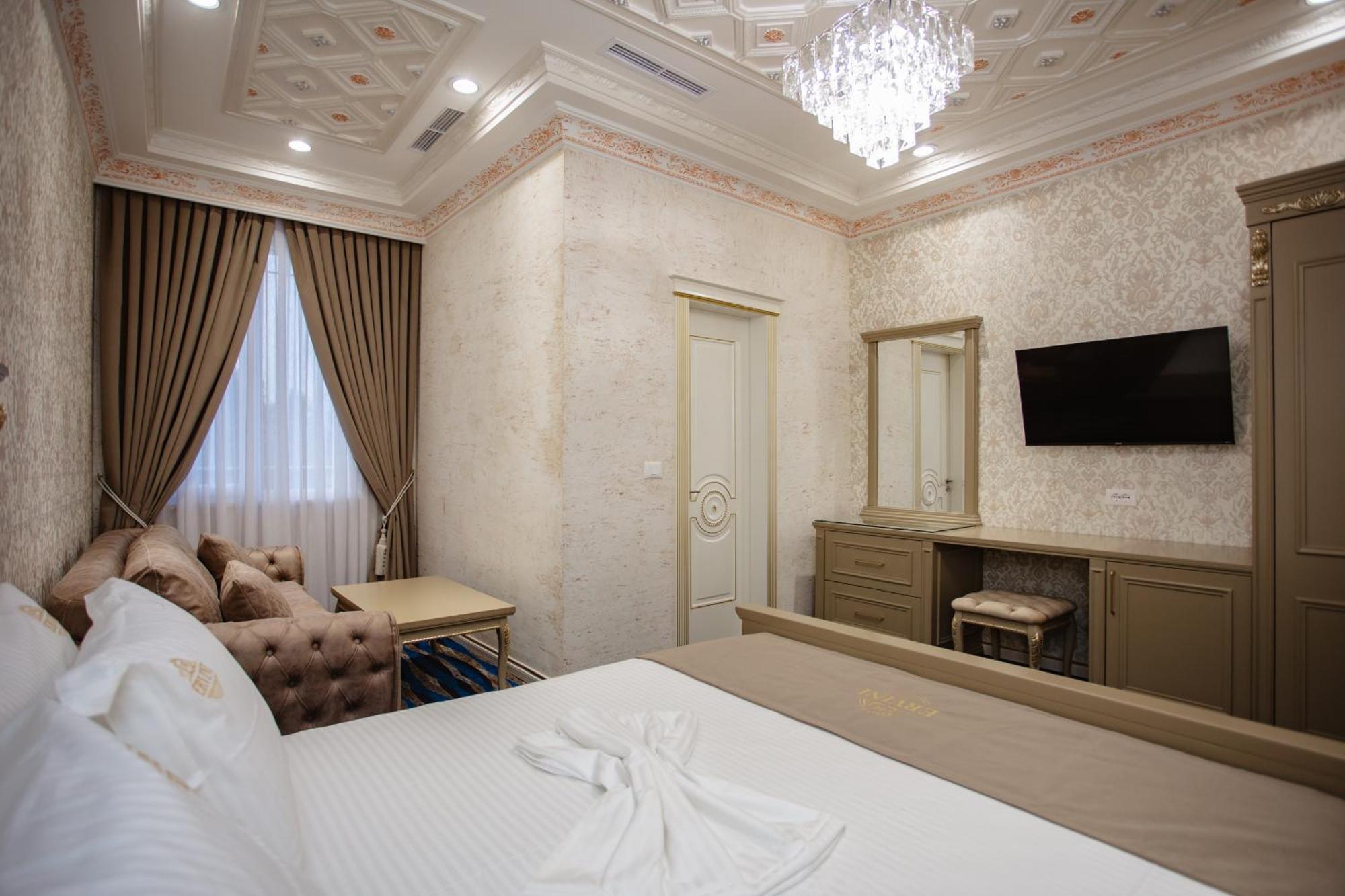 Ervini Boutique Hotel Shkoder Ngoại thất bức ảnh