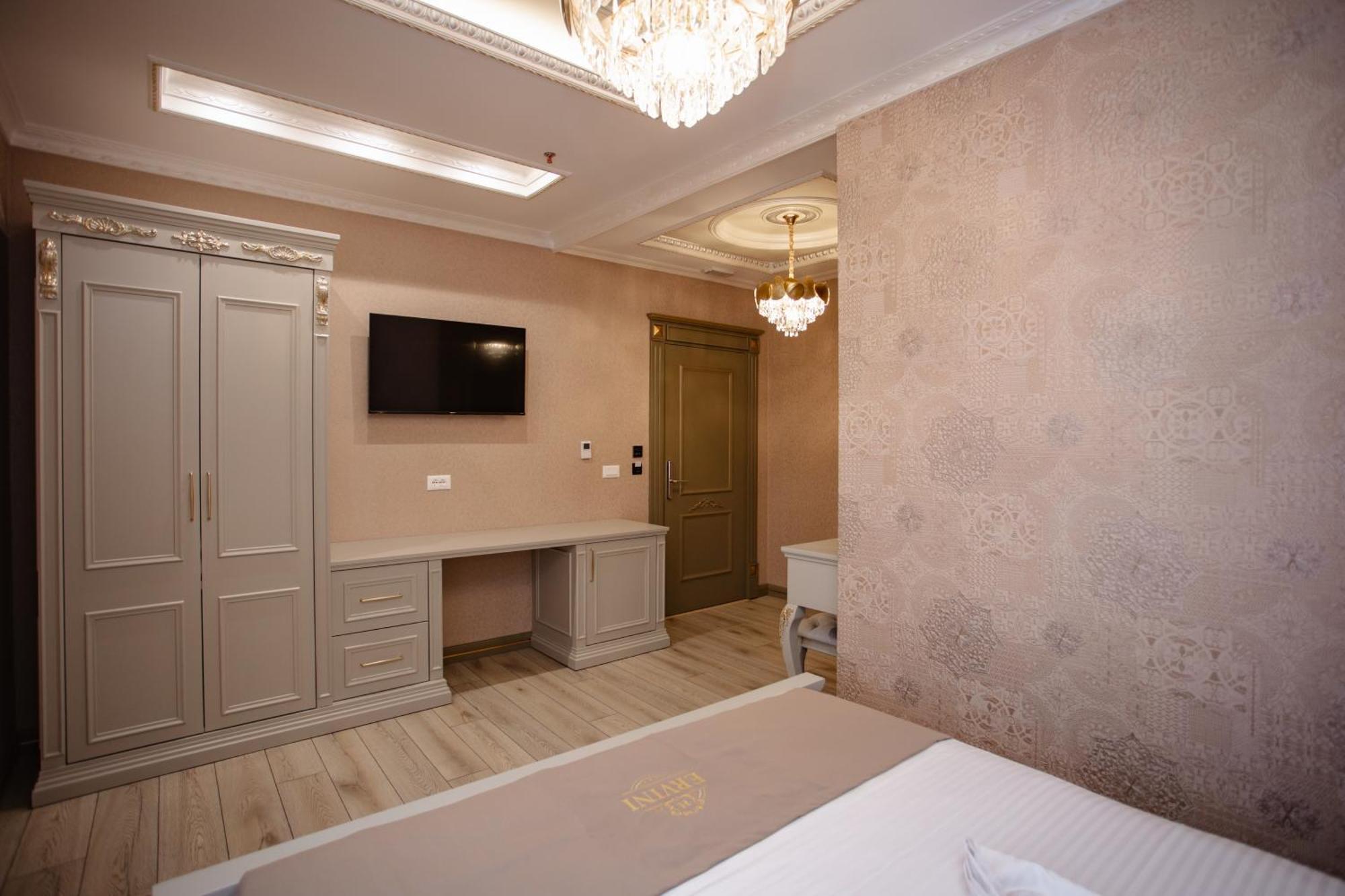 Ervini Boutique Hotel Shkoder Ngoại thất bức ảnh