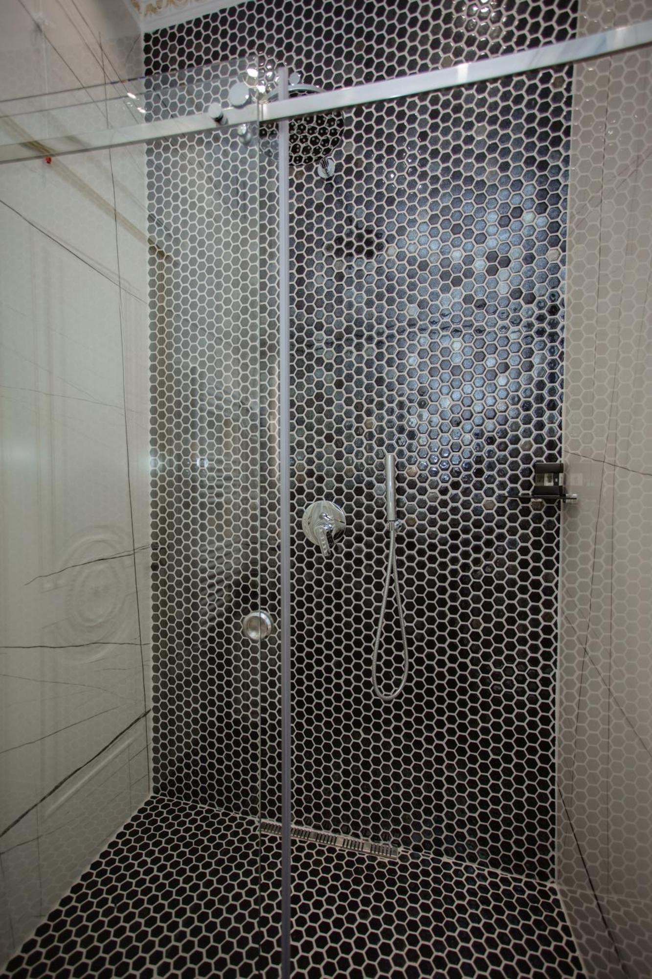 Ervini Boutique Hotel Shkoder Ngoại thất bức ảnh