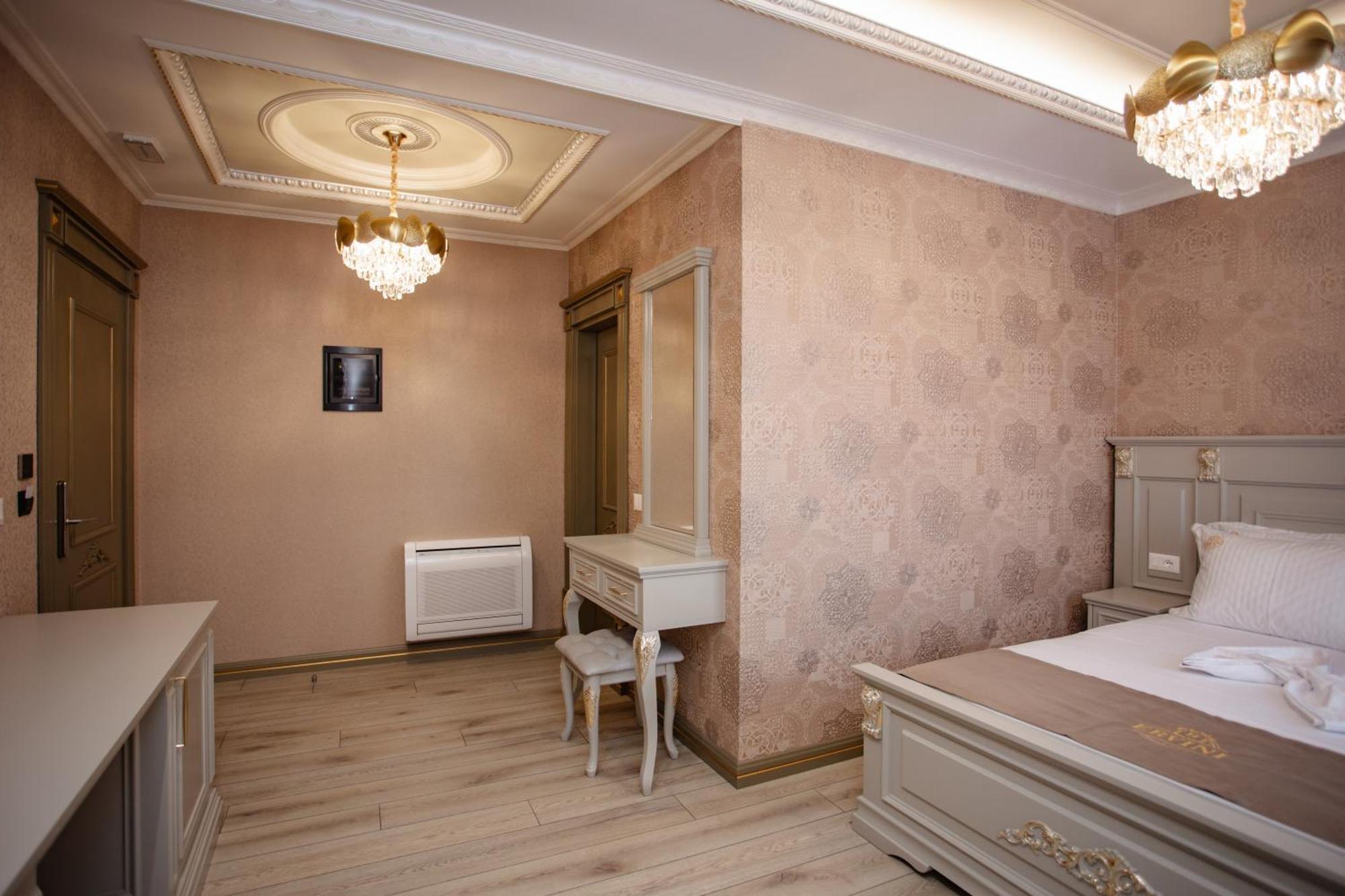 Ervini Boutique Hotel Shkoder Ngoại thất bức ảnh