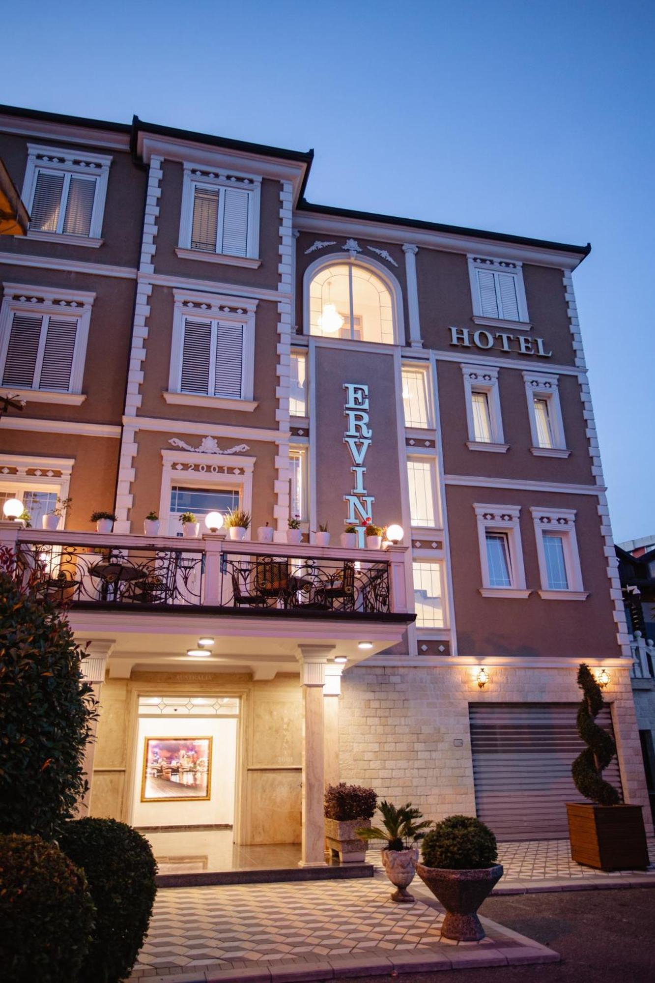Ervini Boutique Hotel Shkoder Ngoại thất bức ảnh