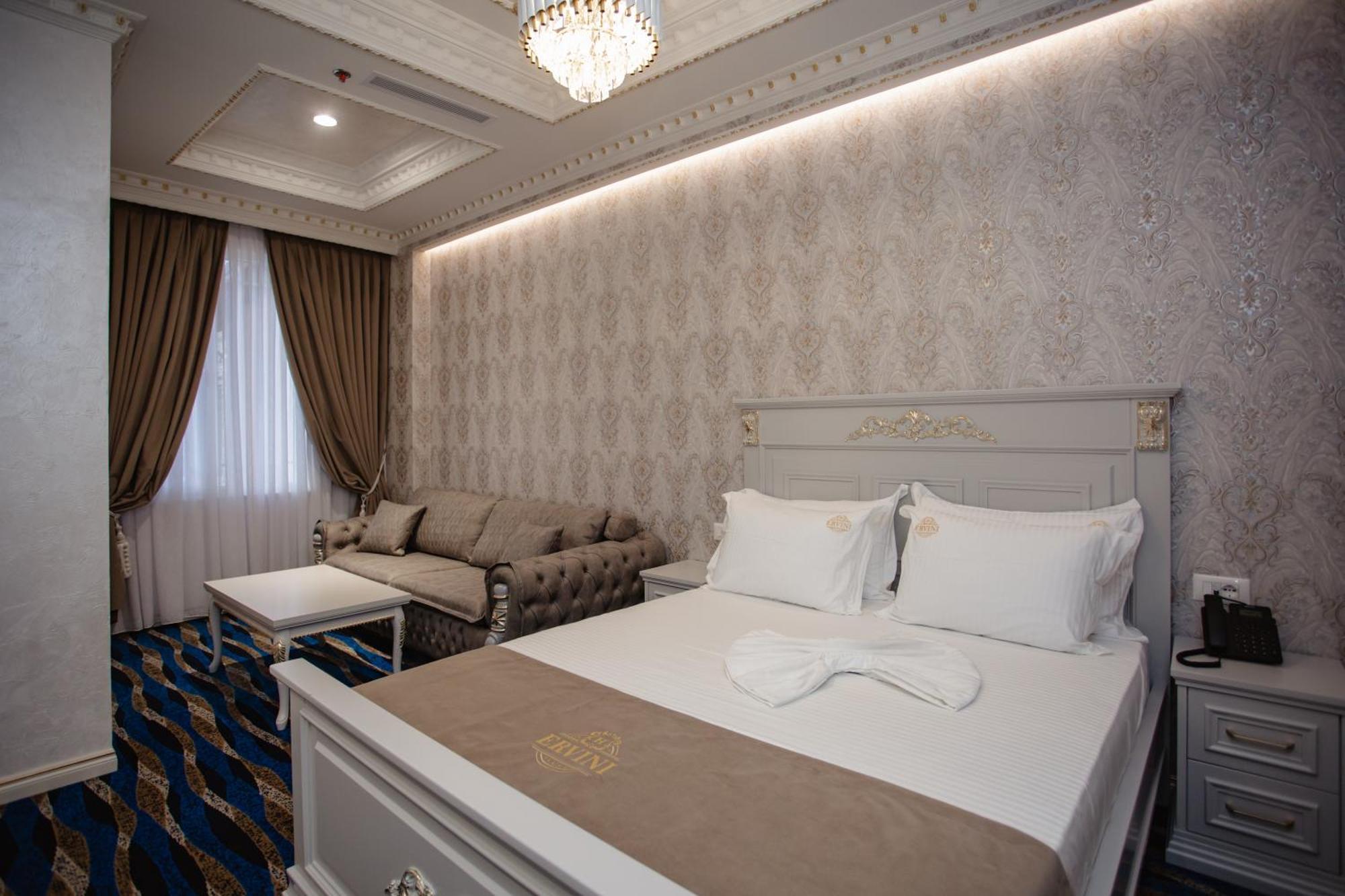 Ervini Boutique Hotel Shkoder Ngoại thất bức ảnh